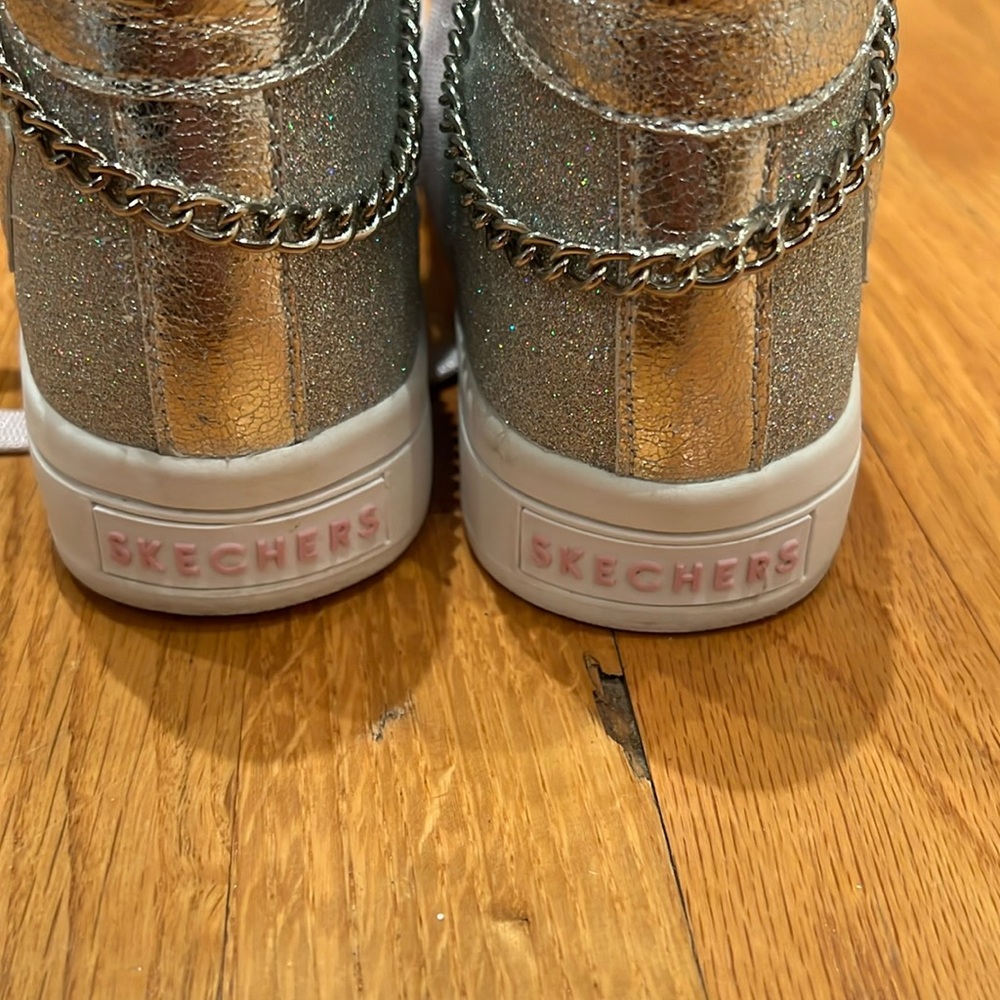 Girls Sketchers silver sparkle sneakers with lilac laces